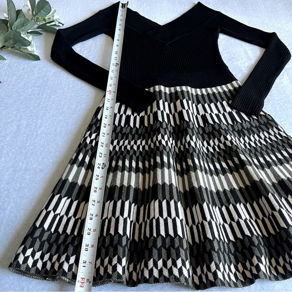 Candie’s Black Knit Midi Dress Fit & Flare Long Sleeve V Neck - Picture 4 of 10